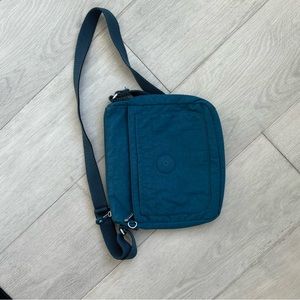 Kipling crossbody